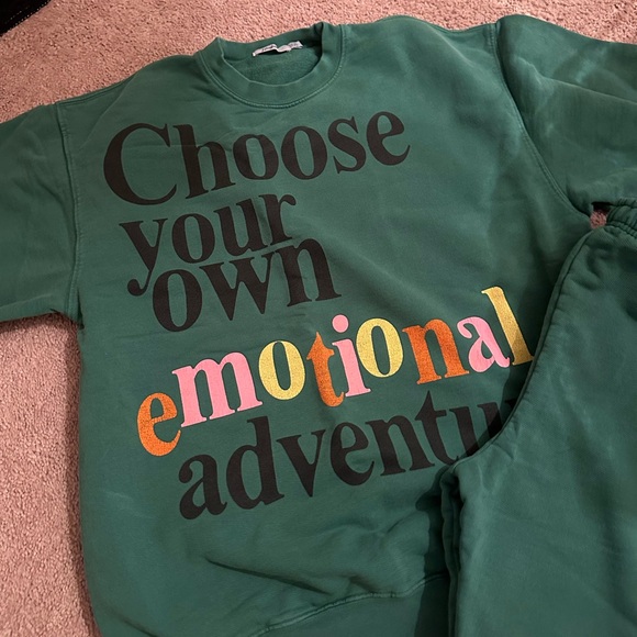 Mayfair Group Set - Picture 2 of 6